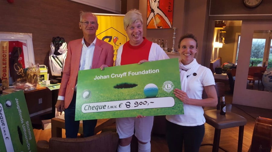 Lionsclub Uithoorn haalt mooi bedrag op voor JCF