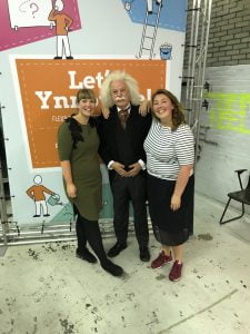 Einstein en de schrijfsters van Let's Ynnovate